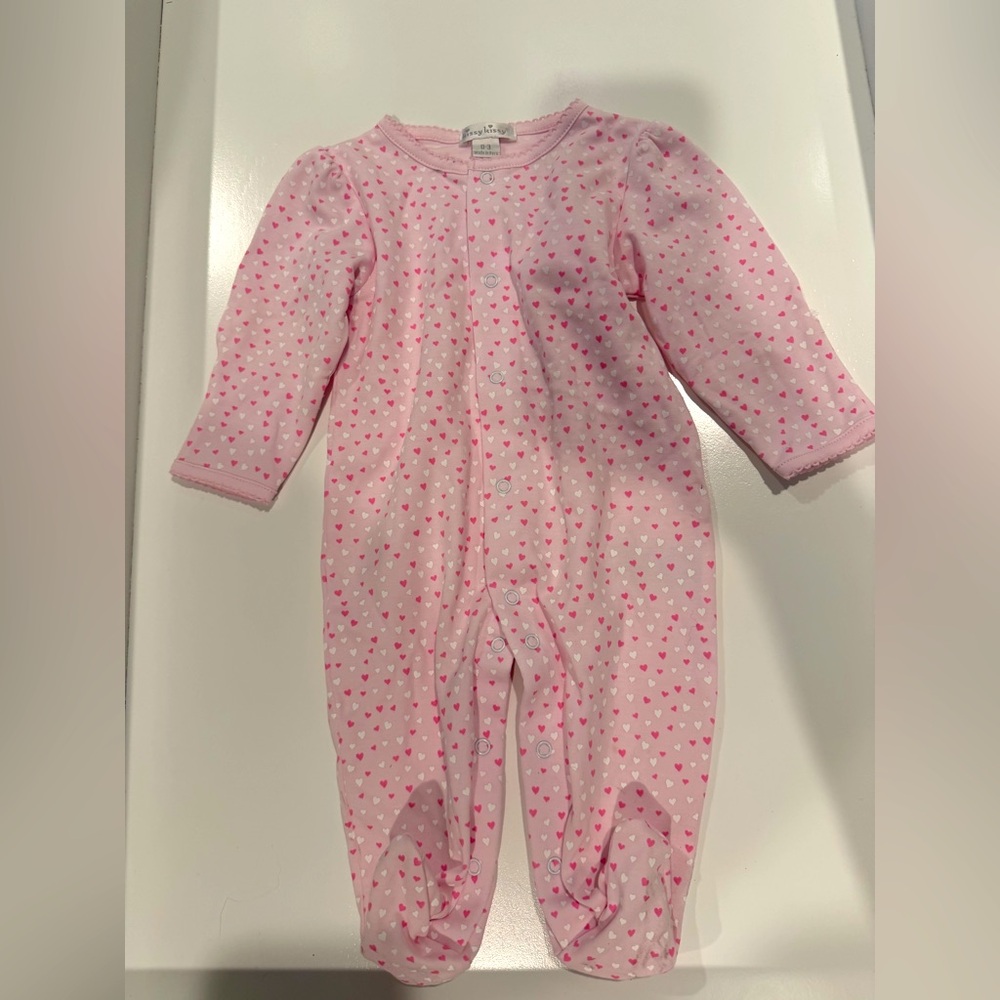 Kissy kissy brand new hearts onesie comes with Bernie not pictured